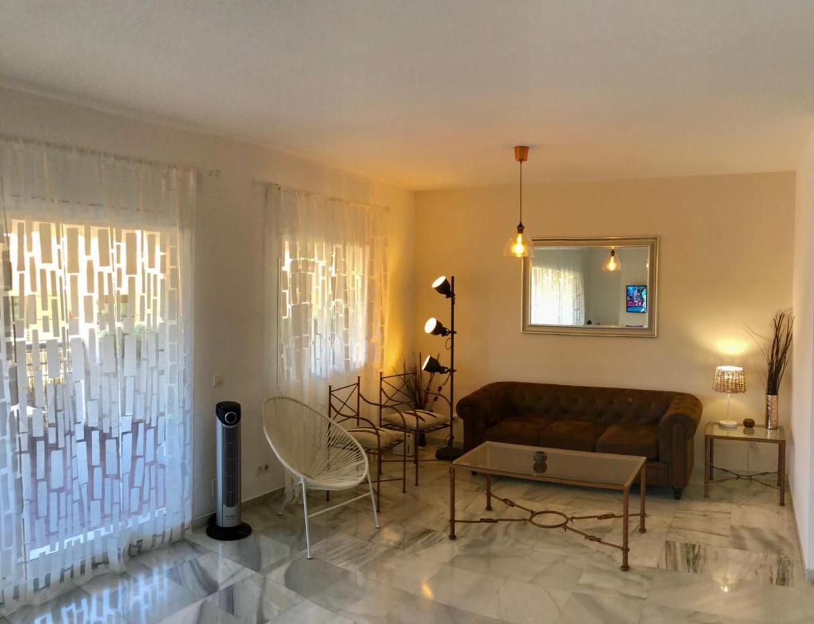 Amazing Apartment For Families Up To 6 Persons Benalmádena Exterior foto