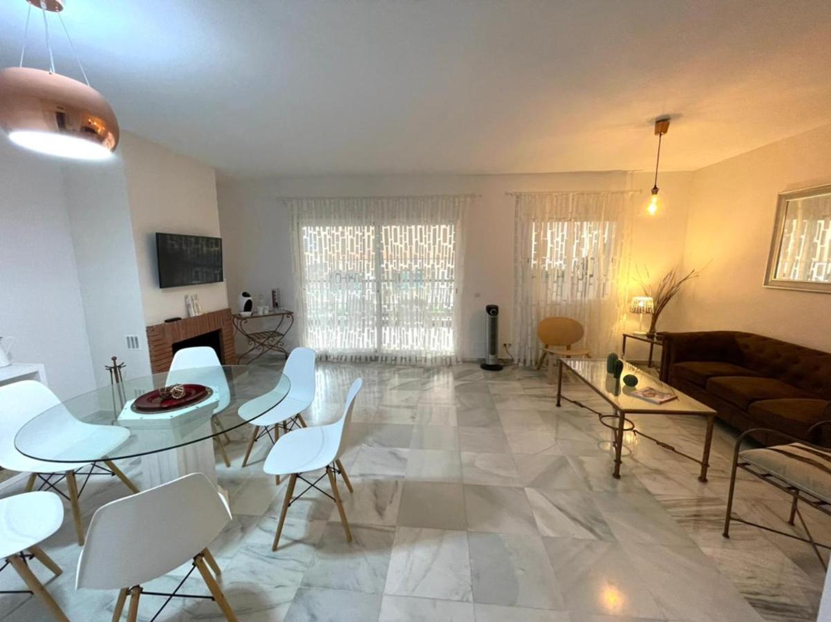 Amazing Apartment For Families Up To 6 Persons Benalmádena Exterior foto